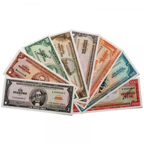 ドミニカ共和国 1964から1974年見本紙幣8枚set